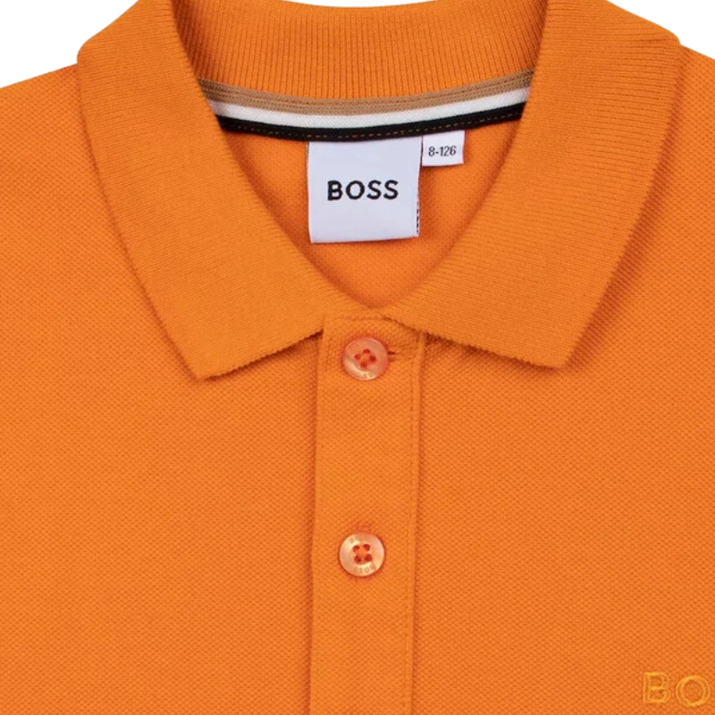 REMERA CON CUELLO BOSS INFANTIL J25M26 NARANJA
