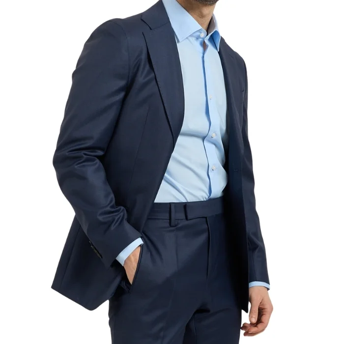 BOSS TRAJE