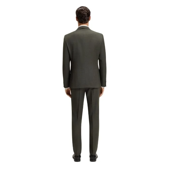 BOSS TRAJE