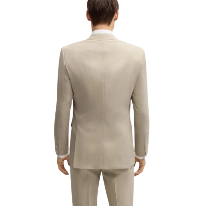 BOSS TRAJE